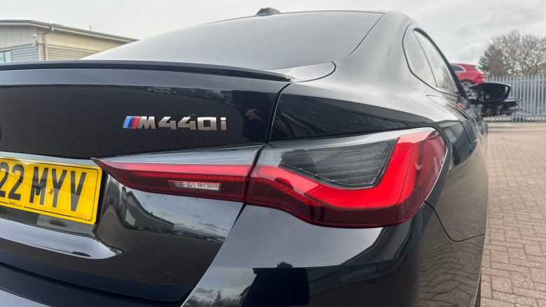 BMW 4 Series M440i xDrive MHT 5dr Step Auto [M Sport Pro Pack] Petrol Hatchback